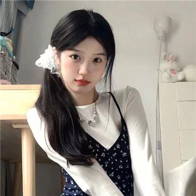 湖畔春晓
